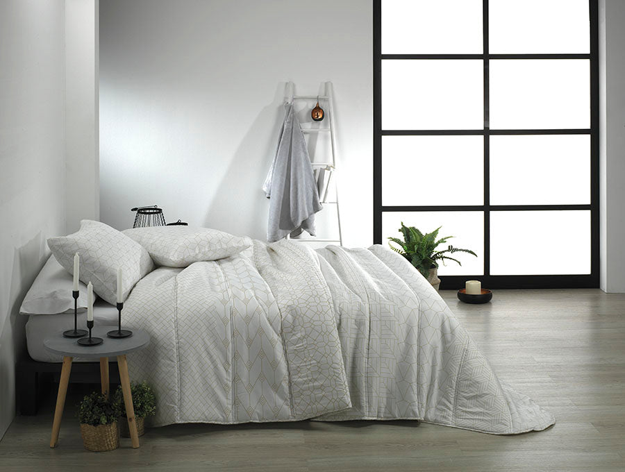 MORA COMFORTER (K 57)