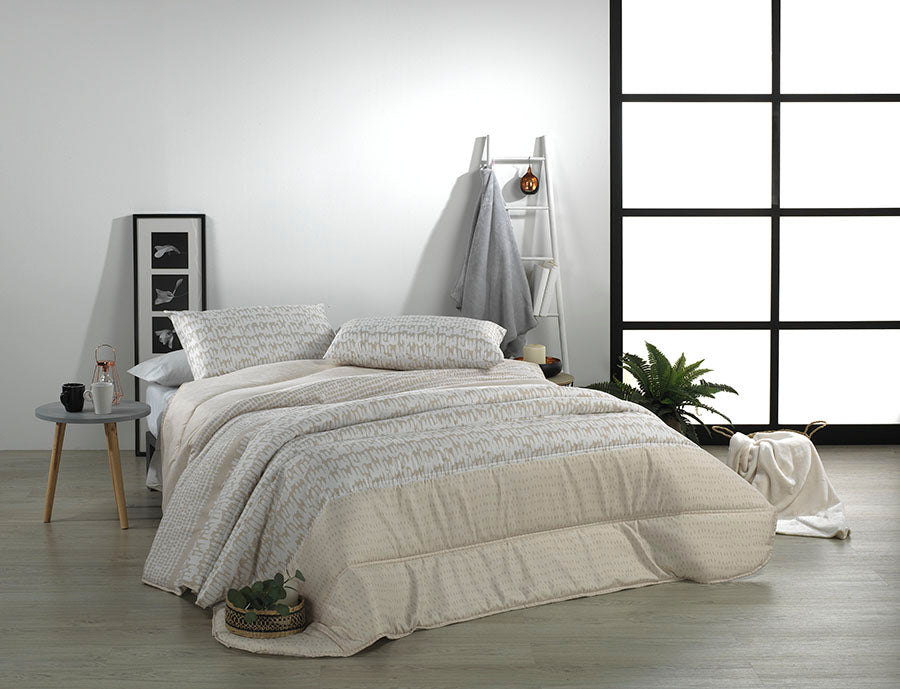 MORA COMFORTER (K 45)