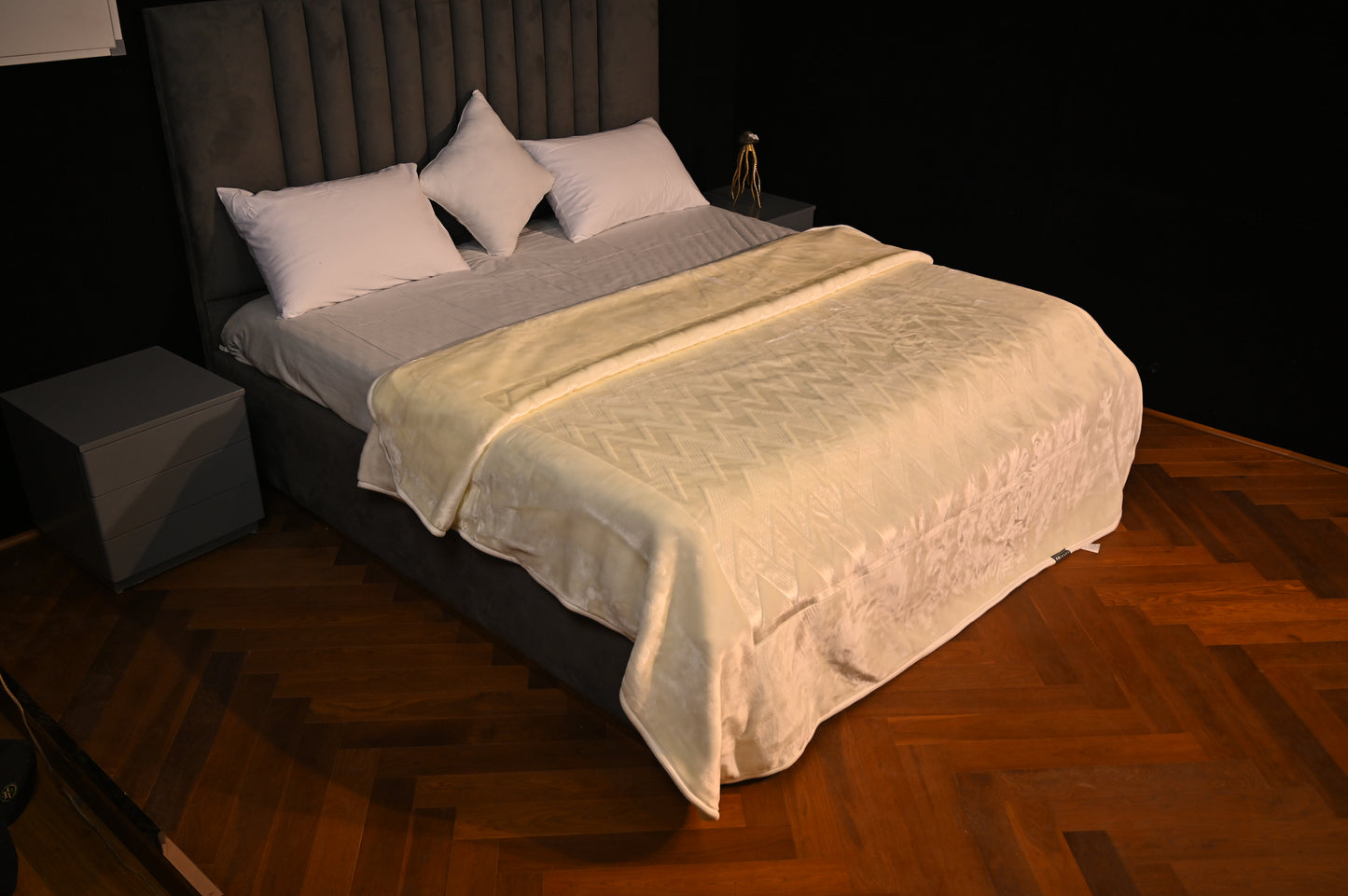 SERENA P82-23 Off White